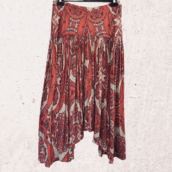Bohemian Red Paisley Skirt - Picture 1 of 4